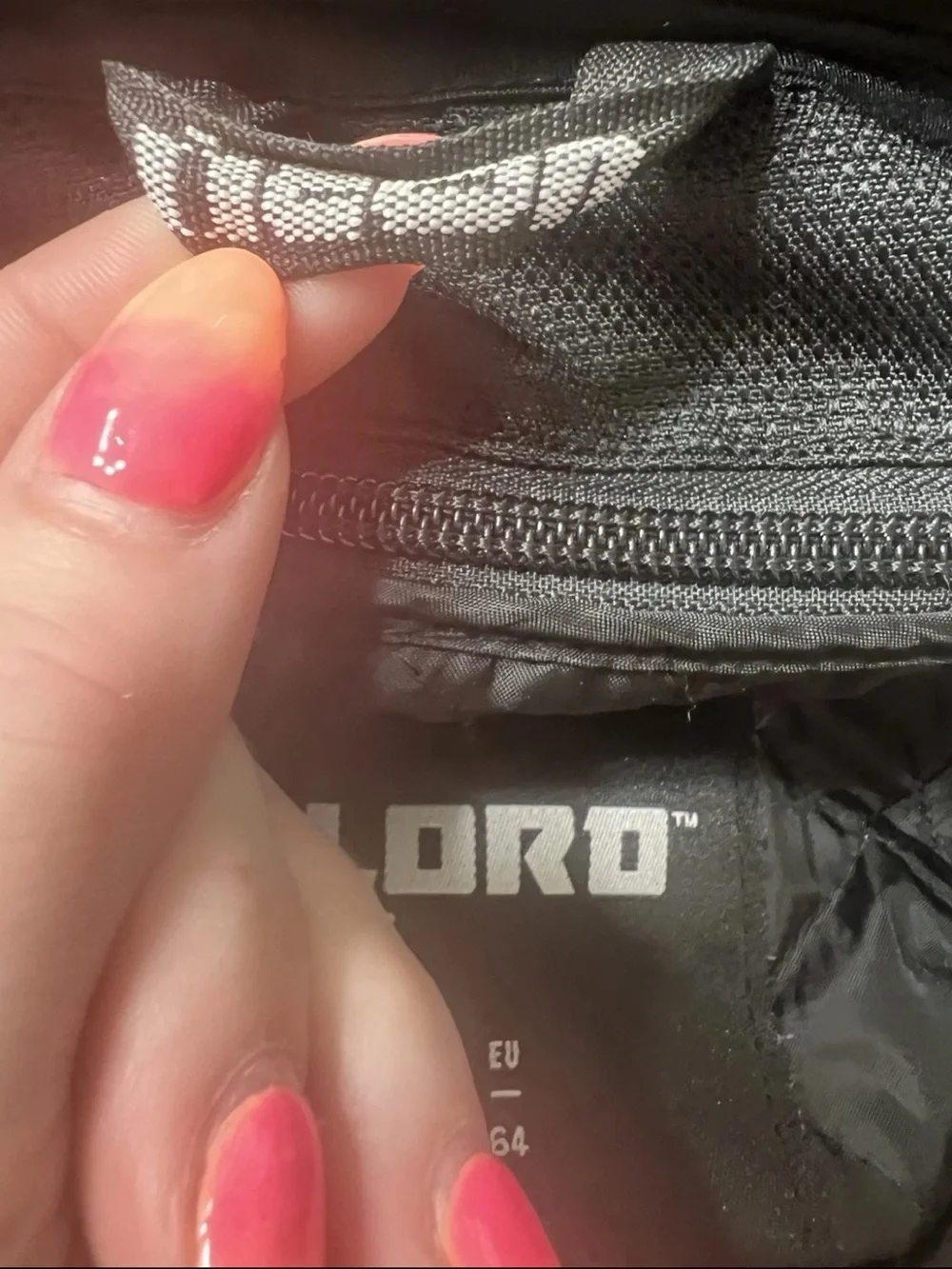 ICON zipper broken